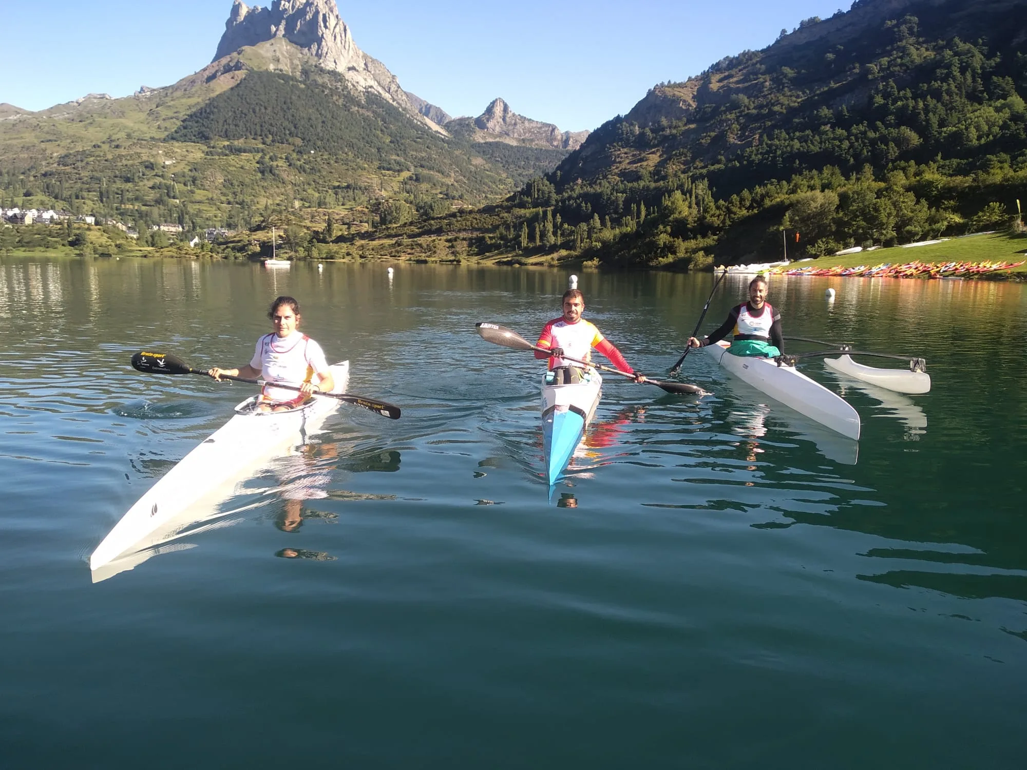 La selección española de Paracanoe finaliza hoy en el Pirineo Aragonés una concentración en altura de “alta intensidad”