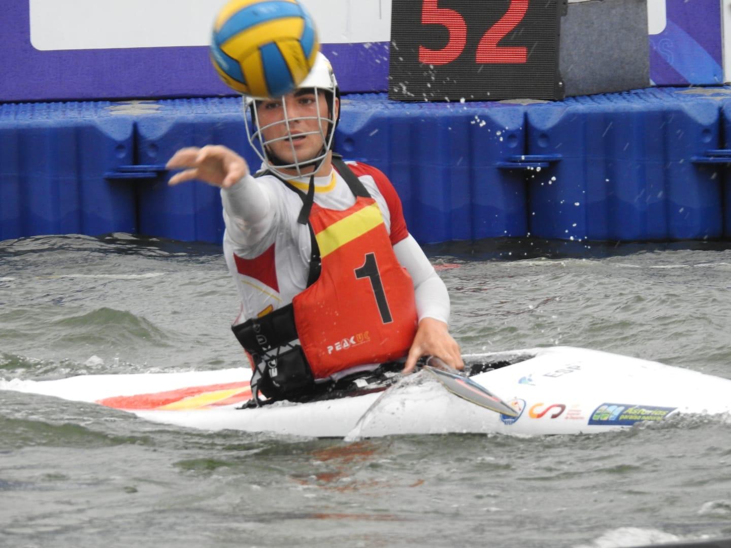 Buenas sensaciones de nuestros equipos cuando llegamos al ecuador del Campeonato del Mundo de Kayak Polo