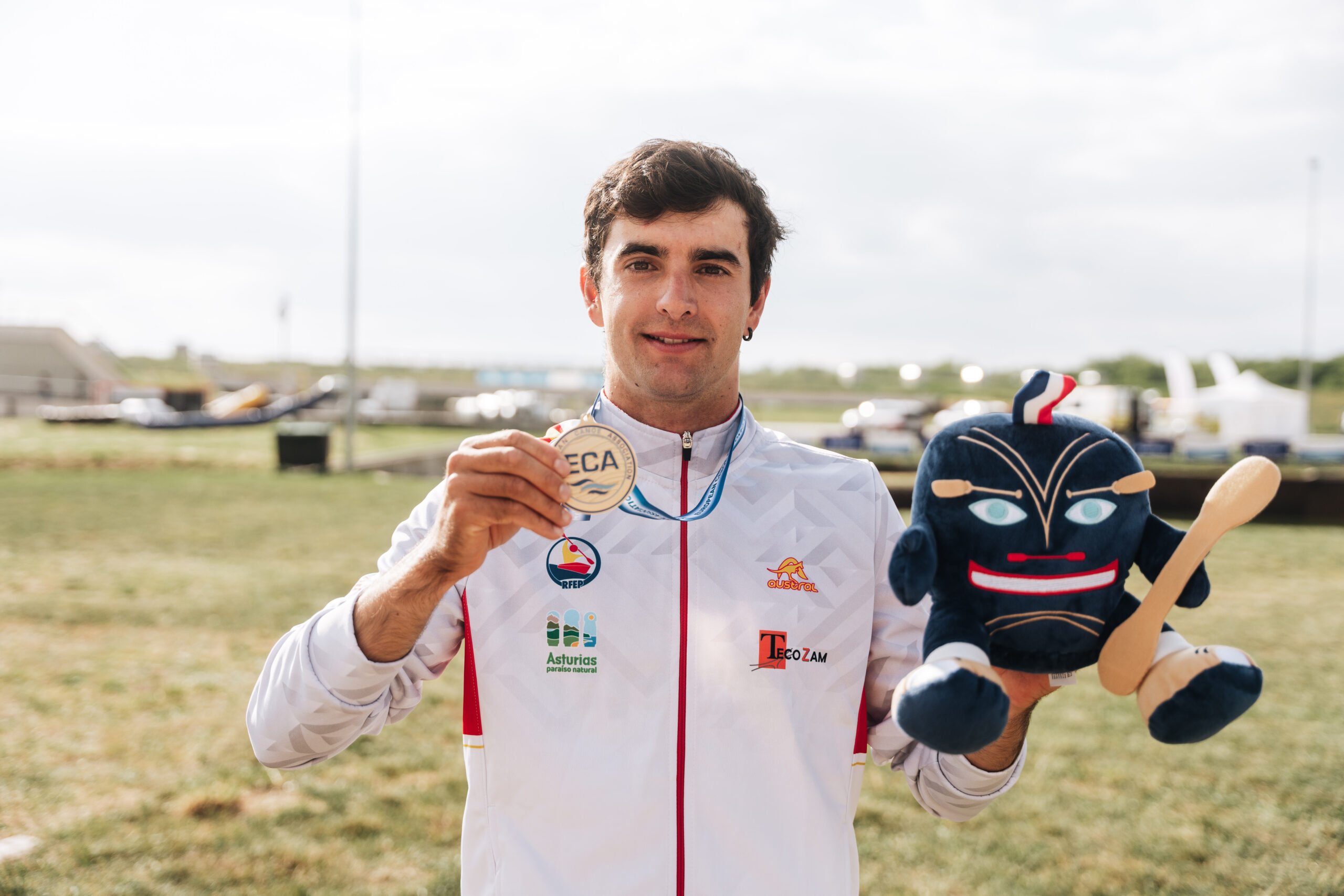 Miquel Travé conquista París y se corona campeón de Europa en canoa