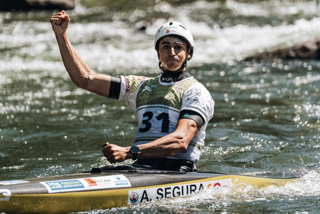 Alex Seguro Bronce