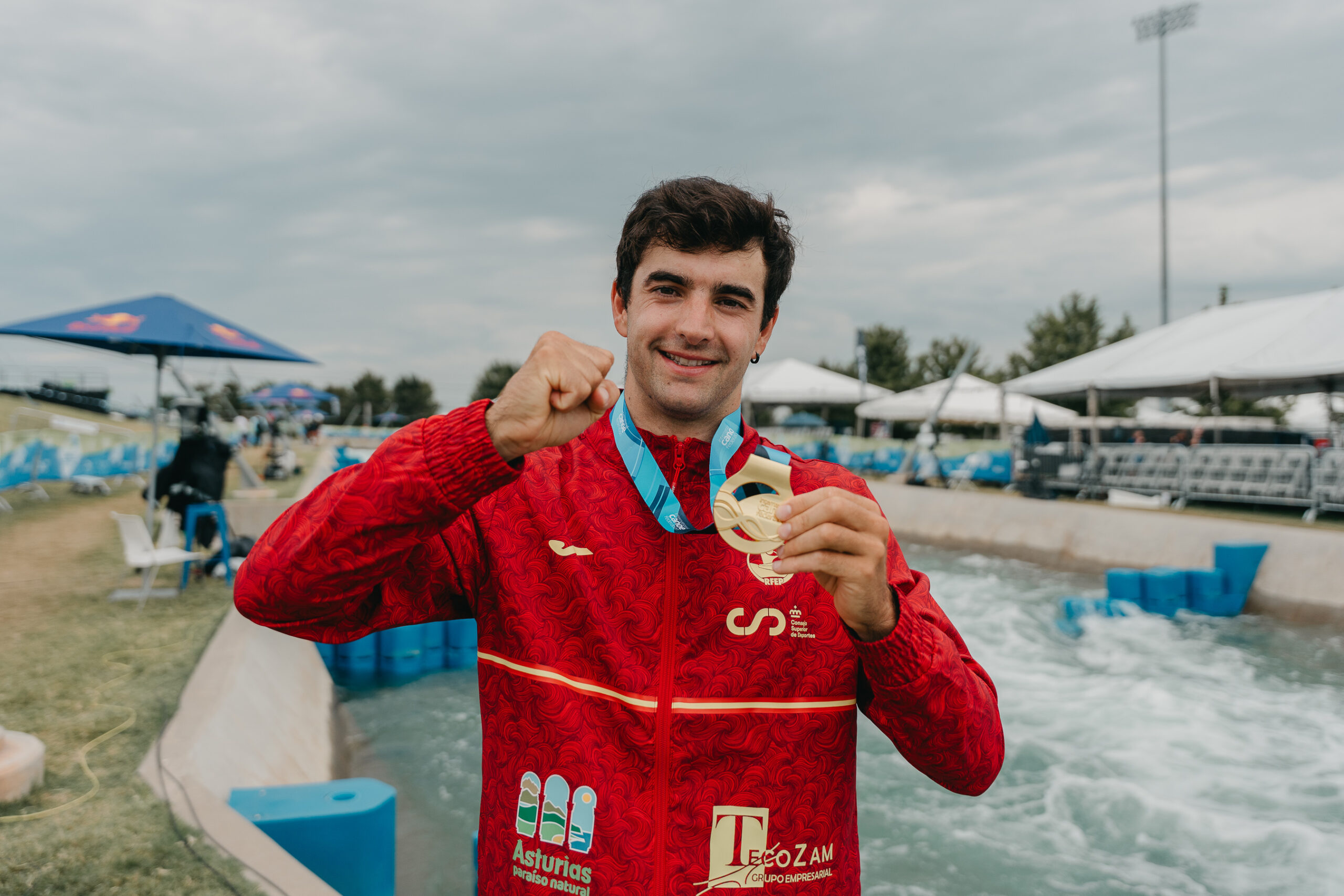 Miquel Travé consigue un oro histórico para España en C1 en el Mundial de Slalom