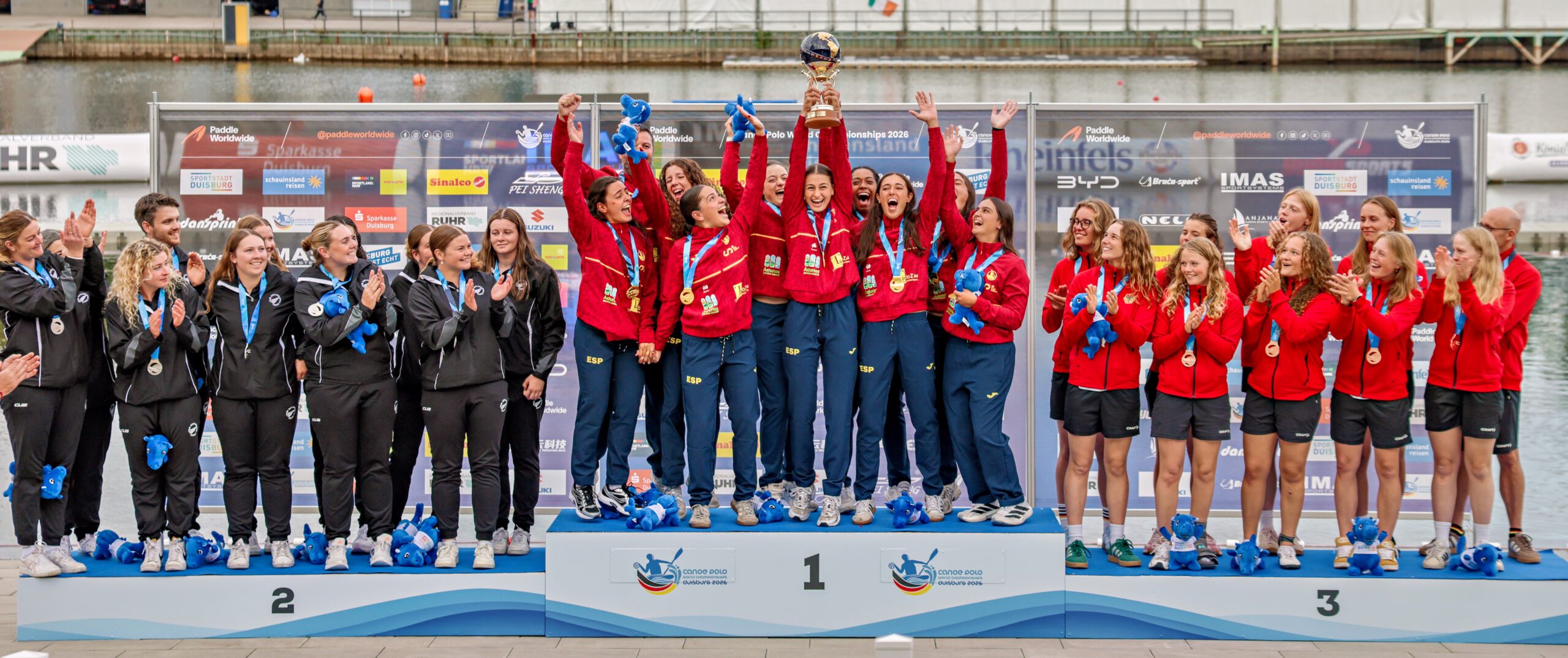 El oro de la Sub 21 marca el camino de España en el Kayak Polo